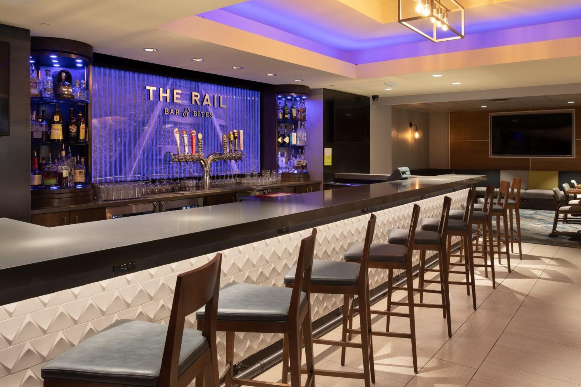 Crowne Plaza Kansas City Downtown By Ihg Экстерьер фото