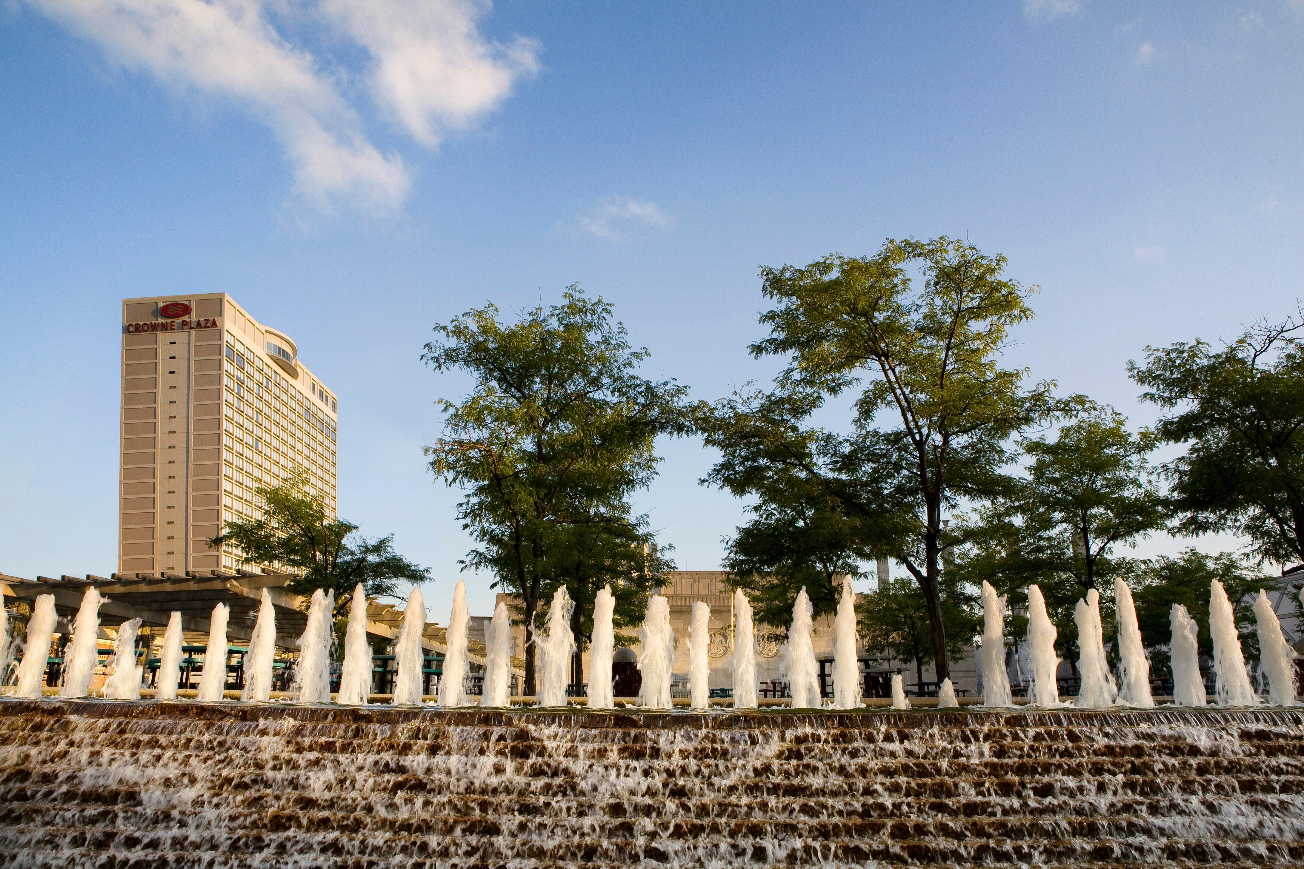 Crowne Plaza Kansas City Downtown By Ihg Экстерьер фото